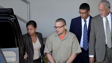 el debate por la pena de muerte sigue vivo en caso de la masacre de la tombola