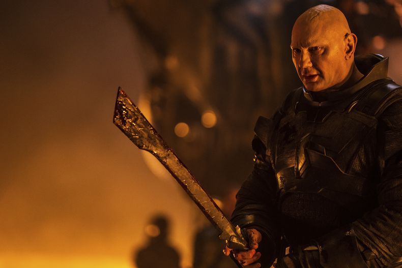 En esta imagen proporcionada por Warner Bros. Pictures, Dave Bautista en una escena de Dune: Part Two. (Warner Bros. Pictures via AP)