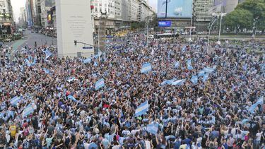 Argentinos recobran la ilusión tras pase a octavos de final
