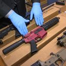 Corte de EEUU pide revisar fallos sobre restricción de armas
