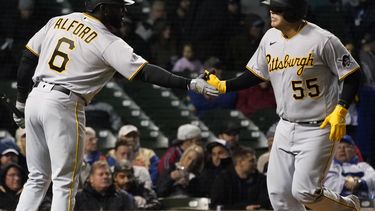 Pérez impulsa a Piratas en victoria por 4-2 sobre Cachorros