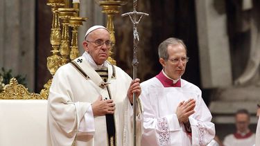 francisco: dios espera con paciencia ante la corrupcion de los hombres y de los pueblos