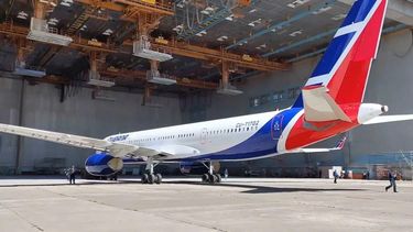 cubana de aviacion recupera uno de sus aviones despues de siete anos en rusia