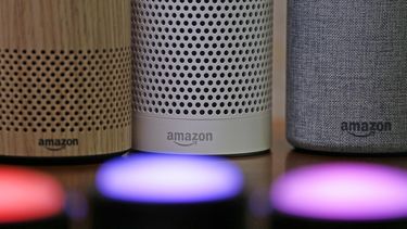 amazon: alexa podra imitar la voz de familiares fallecidos