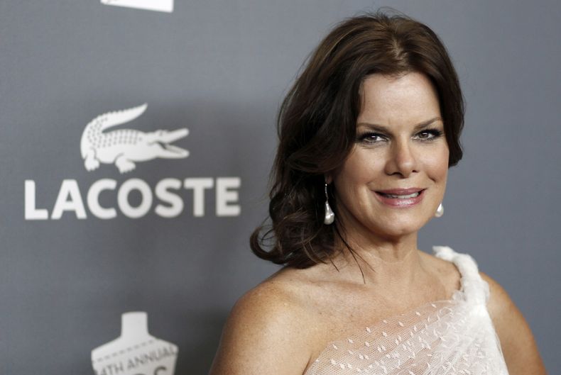 En esta foto del 21 de febrero del 2012, la actriz Marcia Gay Harden llega a la ceremonia de premios del Sindicato de Dise&ntilde;adores de Vestuario en el hotel Beverly Hilton, en Beverly Hills, California. Desde que fue seleccionado para el papel del mu