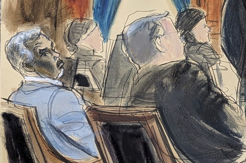 Sean “Diddy” Combs, extremo izquierdo, y el abogado Marc Agnifilo, derecha, en la mesa de la defensa durante la presentación de testigos en el tribunal federal de Manhattan federal, el martes 13 de mayo de 2025, en Nueva York. (Elizabeth Williams vía AP)