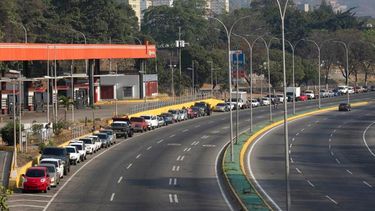 el despacho de gasolina en las bombas de venezuela va de mal en peor