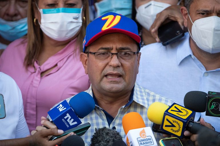 El nuevo gobernador de Barinas, reconoce a Nicolás Maduro