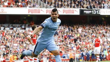 americateve | El jugador de Manchester City, Sergio Ag&uuml;ero, festeja un gol contra Arsenal en la liga Premier el s&aacute;bado, 13 de septiembre de 2014, en Londres. (AP Photo/Kirsty Wigglesworth)