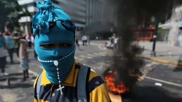 Venezuela: Helicóptero dispara contra Tribunal y Ministerio