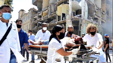 dos espanoles entre las victimas de la explosion del hotel saratoga; lideres europeos se solidarizan con afectados