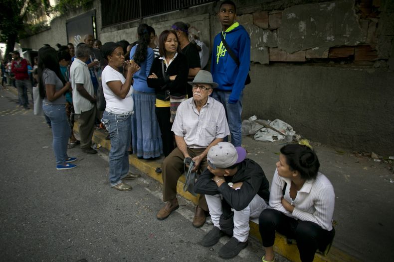 REP-GEN_VENEZUELA-LA_VIDA_EN_UNA_FILA-11.jpg