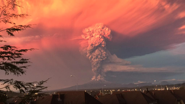 esperan probable nueva erupcion de volcan chileno calbuco