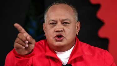 noche de brujas: los fantasmas y duendes de diosdado cabello