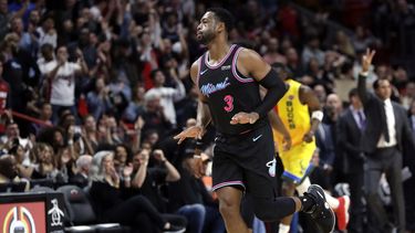 Heat frena a Giannis y derrota a Bucks