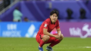 El surcoreano Lee Kang-in reaccional al final del partido contra Malasia por el Grupo E de la Copa de Asia, el jueves 25 de enero de 2024, en Wakrah, Qatar. (AP Foto/Thanassis Stavrakis)