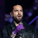 ARCHIVO - El cantante colombiano Maluma durante su concierto en el Coca-Cola Flow Fest de la Ciudad de México el lunes 27 de noviembre de 2023. (Foto AP/Alejandro Godínez, archivo)