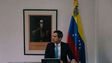 juan guaido es ratificado como presidente interino de venezuela hasta 2023