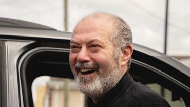 Foto entregada por Yaseen Najeeb que muestra a Salah Sarsour, presidente de la Sociedad Islámica de Milwaukee, tras salir de la cárcel en Brazil, Indiana, el 18 de junio del 2026. (Yaseen Najeeb via AP)