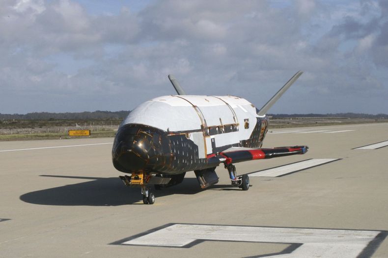 AMN-GEN_TRUMP-FUERZA_ESPACIAL-0.jpg