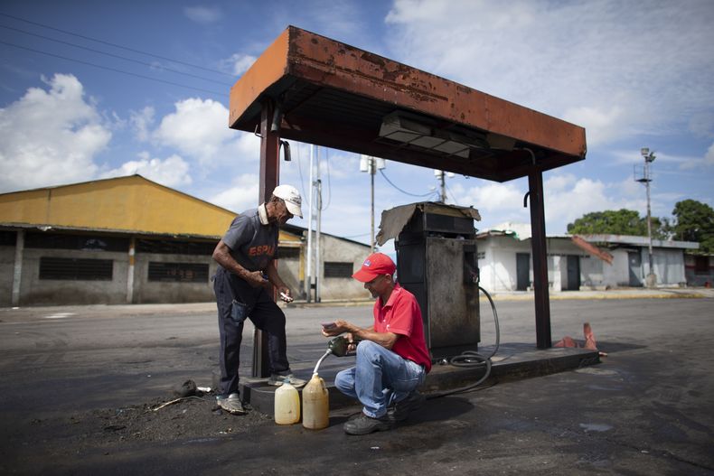 REP-GEN_VENEZUELA-GASOLINERAS-TRUEQUE-0.jpg
