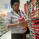 Venezolanos cada mes comen menos