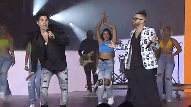 chyno y nacho sorprenden a todos en los premios heat 2024