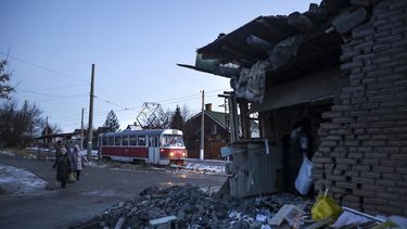 Ucrania dice que ciudad minera resiste ante la ofensiva rusa