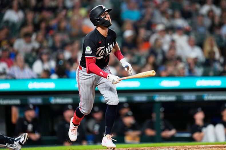 Kody Clemens de los Mellizos de Minnesota tras batear un jonrón de dos carreras ante s los Tigres de Detroit, el martes 8 de septiembre de 2026, en Detroit. (AP Foto/Paul Sancya)