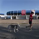 Tras la violencia, regresa el fútbol a México con el clásico