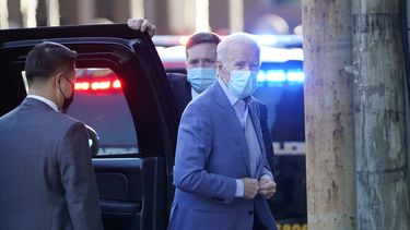 Biden elige a un diplomático veterano para dirigir la CIA