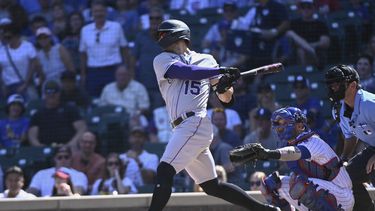Rockies consiguen rara victoria como visitantes