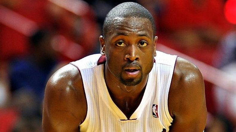 D-Wade permanecerá en Miami, con un contrato diseñado para dar cierta flexibilidad en años venideros tanto al jugador como a la única franquicia que ha integrado. No trascendió el monto del contrato