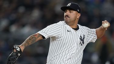 el pitcher cubano nestor cortes se perdera el clasico mundial por lesion