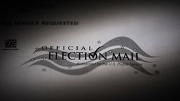 ARCHIVO - Esta fotografía del 8 de octubre de 2024 muestra una boleta postal oficial para las elecciones generales de 2024 en Estados Unidos, en Pensilvania. (Foto AP/Matt Slocum, Archivo)