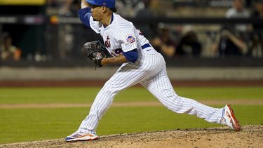 DeGrom domina, Díaz llega a 200 rescates y Mets ganan