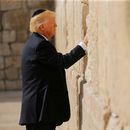 Trump, primer presidente de EEUU en ejercicio en visitar el Muro de las Lamentaciones