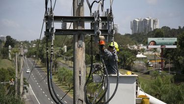 acusan a directores de aee de entorpecer labores de reconexion