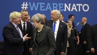 Trump rumbo a encuentro de la OTAN