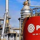Envíos de petróleo de Venezuela a Cuba cayeron en julio