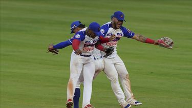 Colombia apalea a Venezuela y va a final de Serie del Caribe