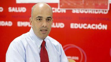 hospitalizan a hector ferrer tras sufrir una recaida