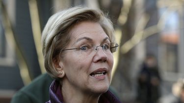 Warren se retira de contienda demócrata