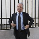 ARCHIVO - El periodista guatemalteco José Rubén Zamora, fundador del periódico El Periódico, llega a su audiencia judicial para decidir si será enviado de regreso a prisión por un caso de lavado de dinero en la Ciudad de Guatemala, el 13 de enero de 2025. (Foto AP/Moisés Castillo, Archivo)