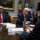 Posibles aranceles a China alborota a oponentes de Trump
