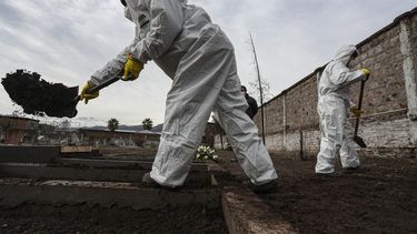 Economía de Chile registra histórica caída del 15,3% en mayo