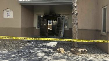 En esta imagen difundida por el Partido Republicano de Nuevo México se observan los daños en las oficinas centrales del partido luego de un incendio, el 30 de marzo de 2025, en Albuquerque, Nuevo México. (Partido Republicano de Nuevo México vía AP)