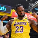 ARCHIVO - Foto del 7 de enero del 2020, el alero de los Lakers de Los Ángeles LeBron James celebra tras anotar con falta en el encuentro ante los Knicks de NUeva York. (AP Foto/Mark J. Terrill, Archivo)