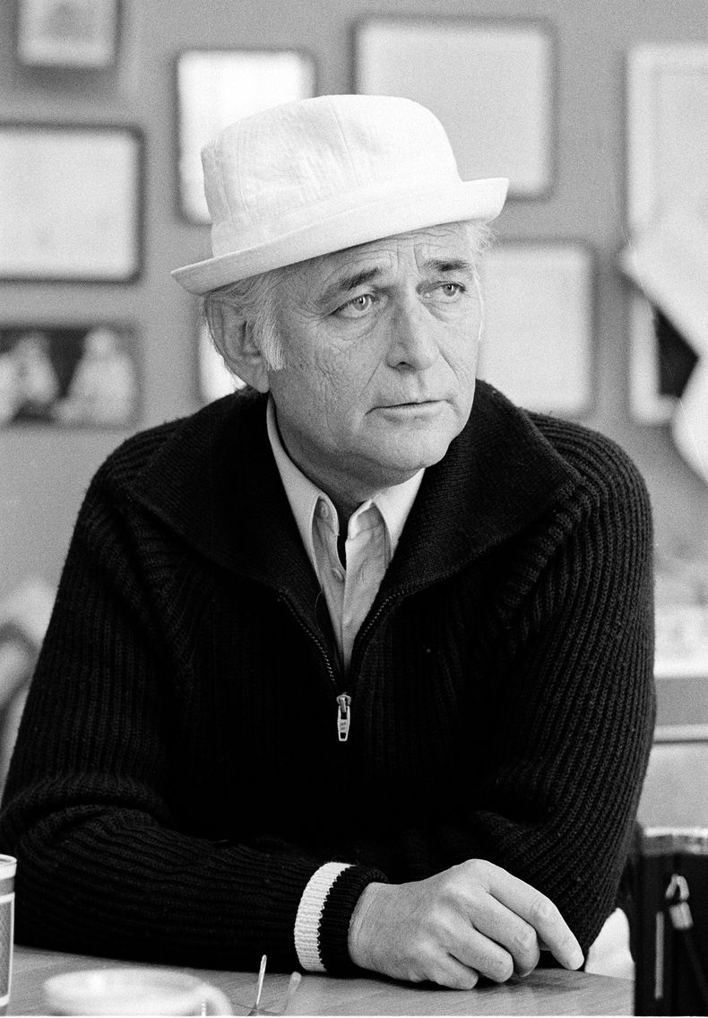 ARCHIVO - El productor televisivo Norman Lear en su oficina en Los Ángeles el 29 de marzo de 1979. Lear, el guionista, director y productor que revolucionó la televisión en horario estelar con All in the Family, The Jeffersons y Maude, falleció el martes 5 de diciembre de 2023. Tenía 101 años. (Foto AP, archivo)