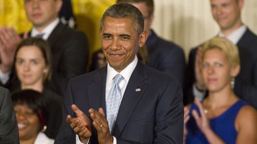 Obama dispone alivio de deuda estudiantil